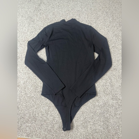 Abercrombie & Fitch women’s black mock neck long sleeve bodysuit small - Picture 1 of 5